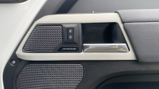 Land Rover Defender 3.0 D250 X-Dynamic SE 90 3dr Auto Diesel Estate